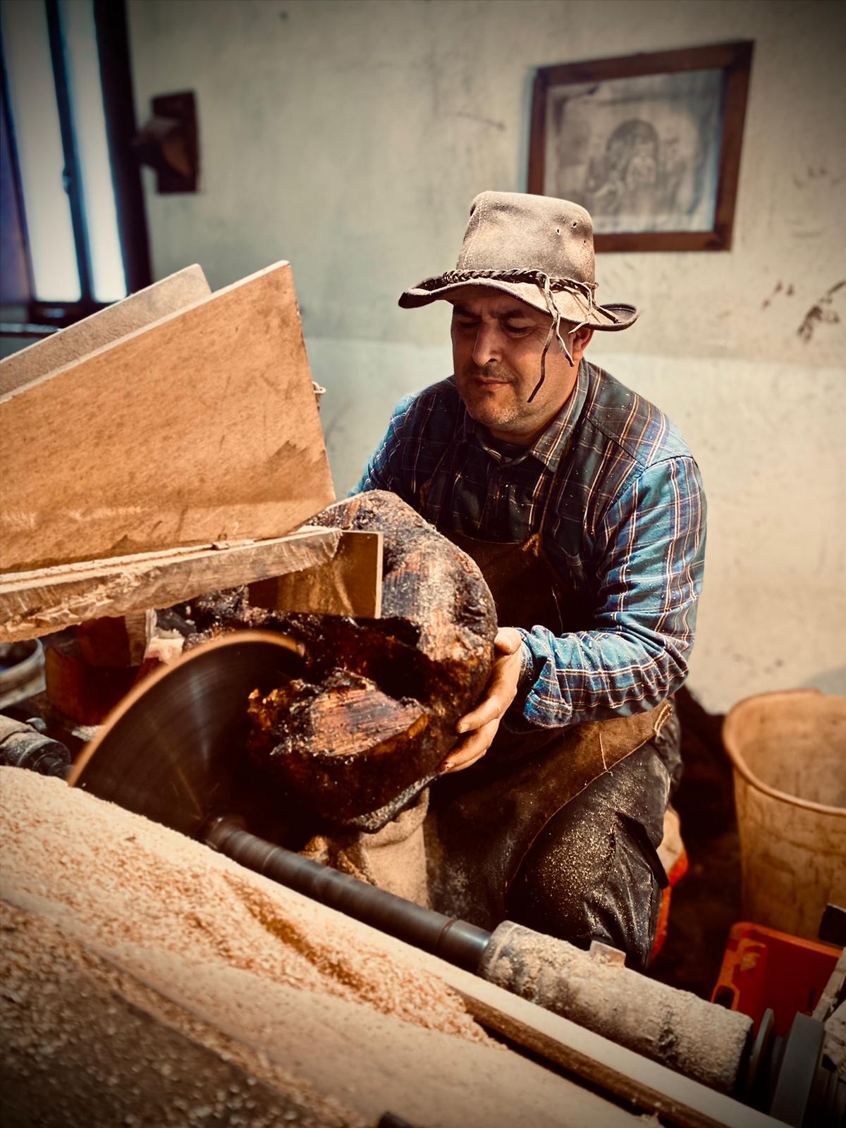 Foto Omnia Radica Artigiano